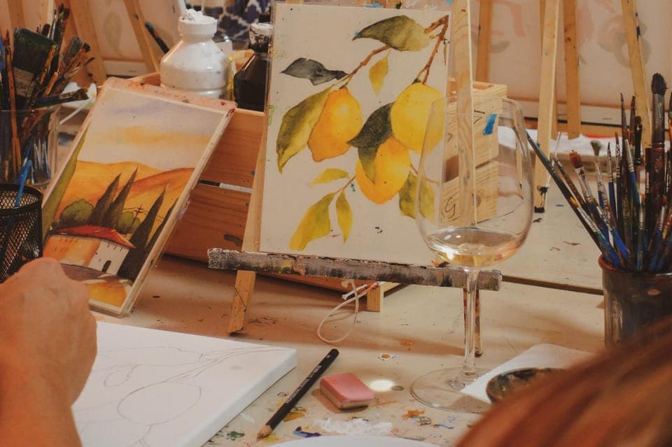 Tipsy Painting Class with Fine Wine and Arts Gallery Image 2