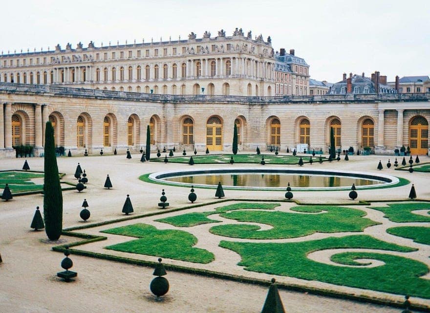 Versailles: Palace Tour With Private Transfers & Audio Guide Gallery Image 4