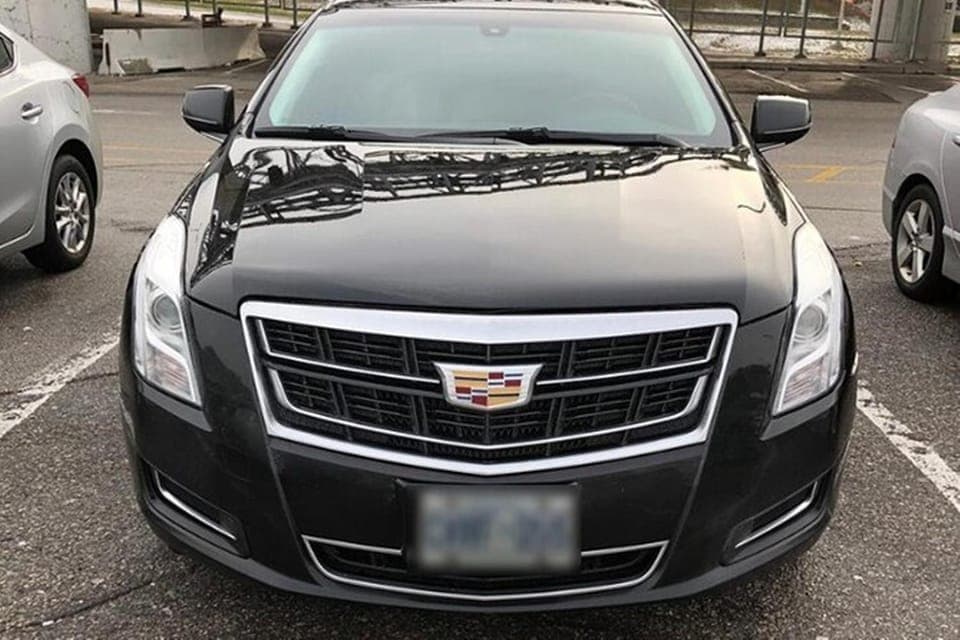 Private Pearson Airport Transfers to Niagara Falls Gallery Image 1