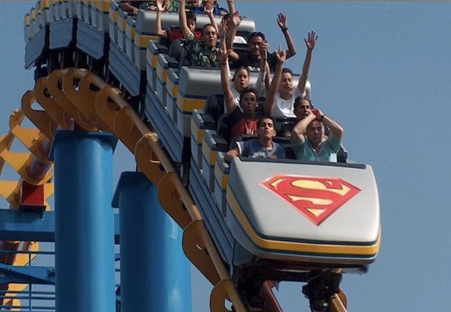 46. Six Flags Ticket + Hop-on Hop-off City Tour - Image 46