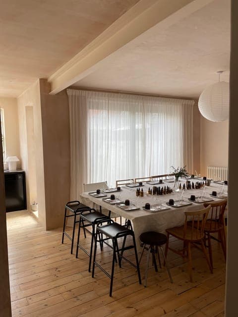 Essential Oil Candle Making Workshop Gallery Image 2