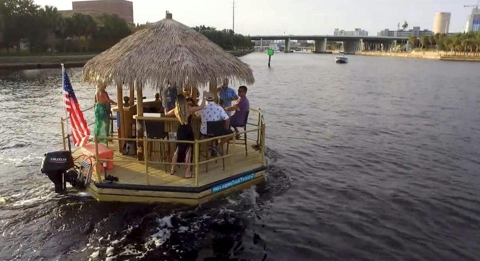 Tampa Bay: 3 Hour - Tampa Bar Hop Tiki Cruise Gallery Image 3