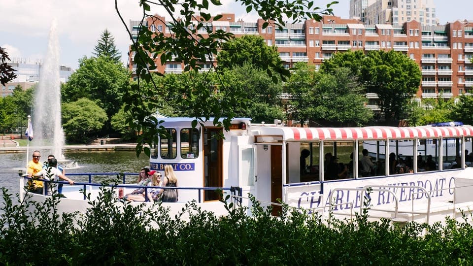 Harbor and Charles River Architecture Boat Tour Gallery Image 3