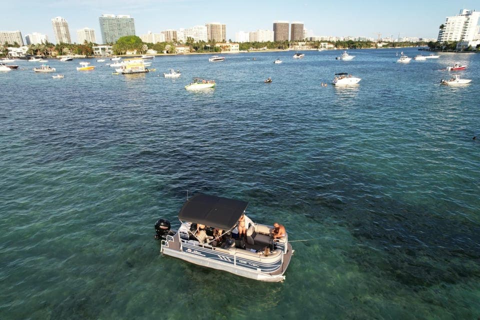 Private Pontoon Boat Rental on Hallandale Gallery Image 4