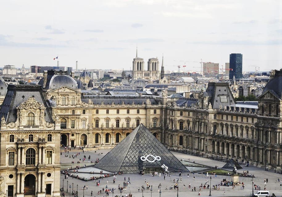 Louvre Museum Timed Entrance Ticket with Audio Guide Gallery Image 3
