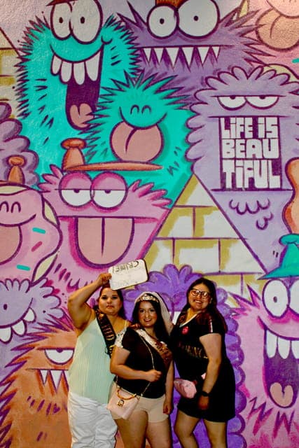 Weird, Wacky Fremont Bar Experience with Cocktails & Photos Gallery Image 4