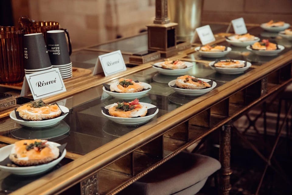 Old Montreal Food and Drink Tour Gallery Image 2