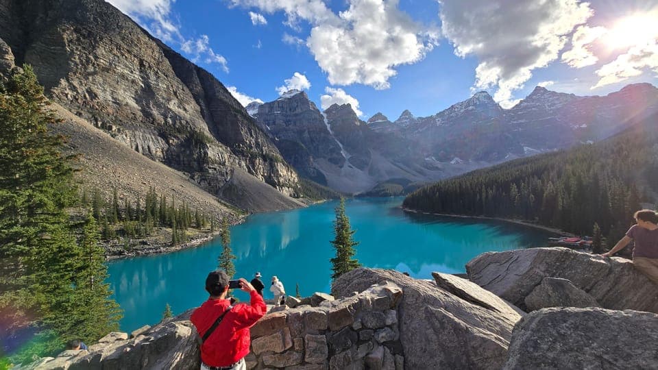 Shuttle to Moraine Lake and Lake Louise Gallery Image 1