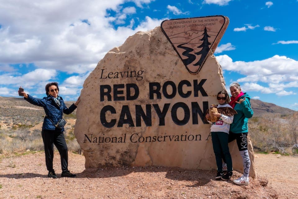 Red Rock Canyon & Whimsical Cactus Joe's + Lunch Gallery Image 3