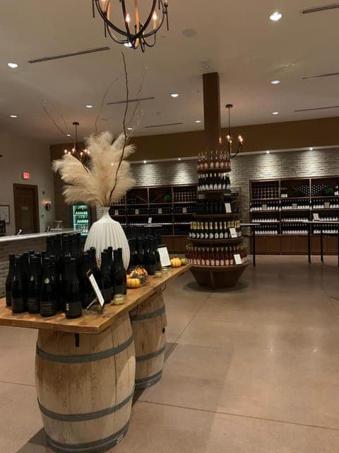 Wine & Cheese Afternoon Wine Tours in NOTL Gallery Image 3