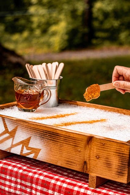 Quebec City (Lévis): self-guided sugar shack tour + meal + maple taffy Gallery Image 2