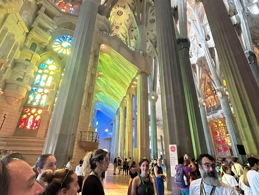 Sagrada Familia Guided Tour with Skip-the-Line Entry Ticket Gallery Image 3