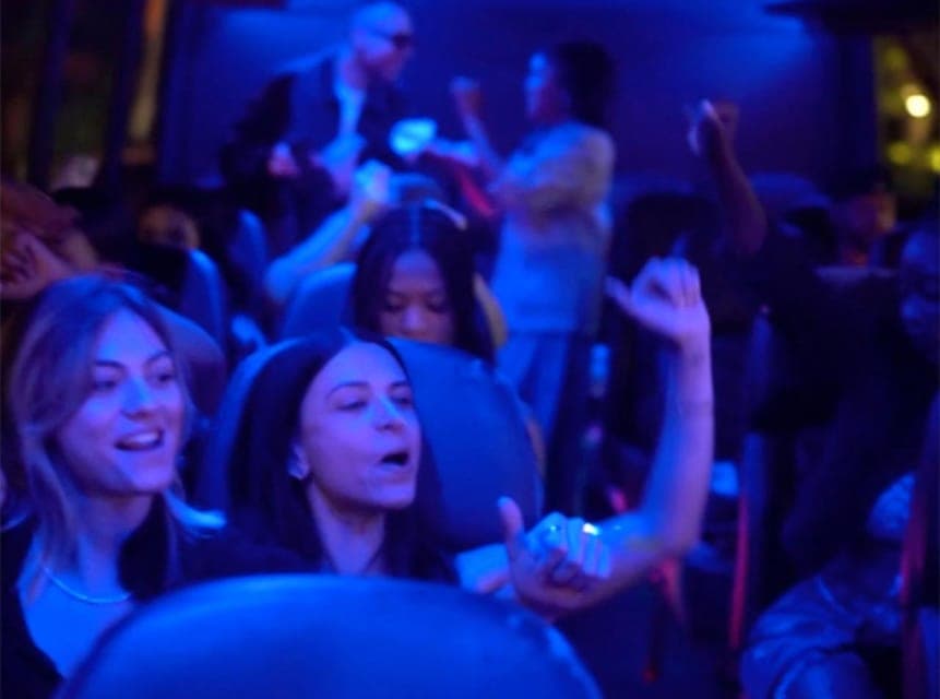 LA: TMZ Hollywood Bar and Club Tour with Onboard DJ Gallery Image 4