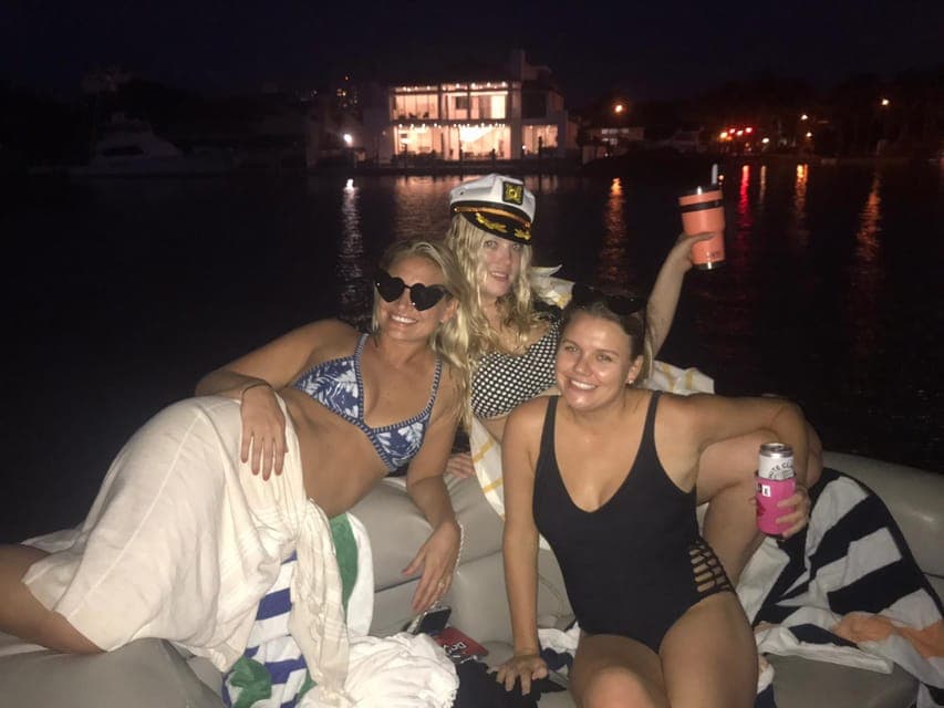 Downtown Tampa Private Evening Cruise for up to 12ppl Gallery Image 4