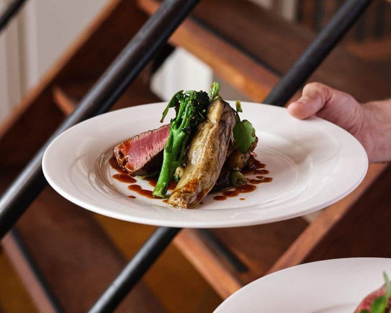 High-End 3-Course Dinner Canal Cruise Gallery Image 4