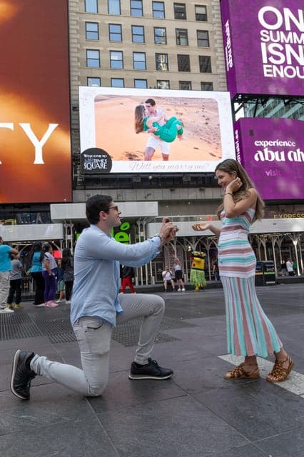 23. New York or Brooklyn: Photoshoot in Iconic Locations - Image 23