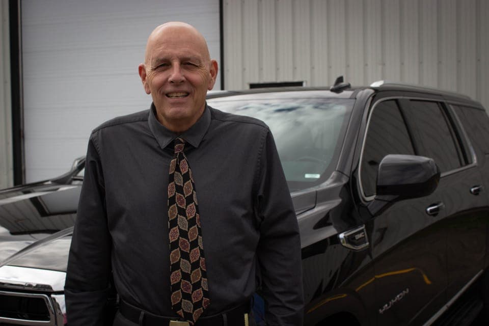 4 Hours Private Tour in a Luxury Vehicule Gallery Image 2