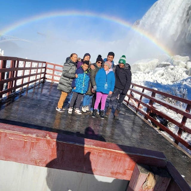 Niagara Falls US/Canada small group Winter Adventure Tour Gallery Image 2