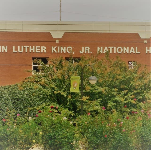 City Tour with Governor's Mansion Entry Gallery Image 3