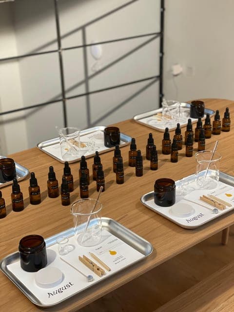 Essential Oil Candle Making Workshop Gallery Image 1