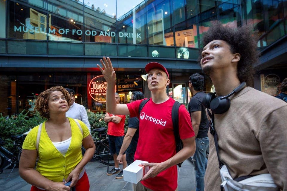 Brooklyn Heights and DUMBO Neighborhood Food Tour Gallery Image 4
