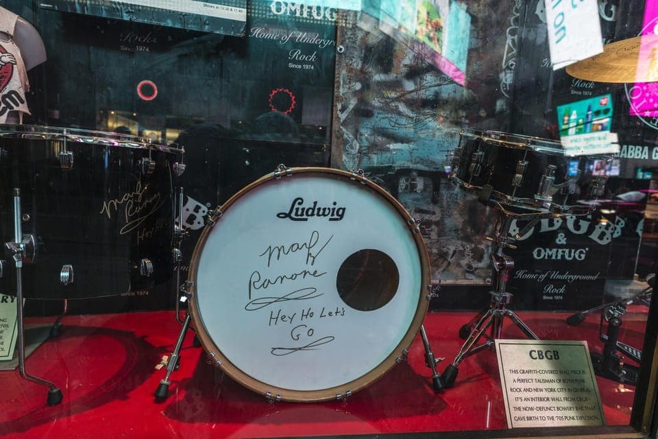 The Ramones and NYC’s Punk Rock Scene Private Walking Tour Gallery Image 3