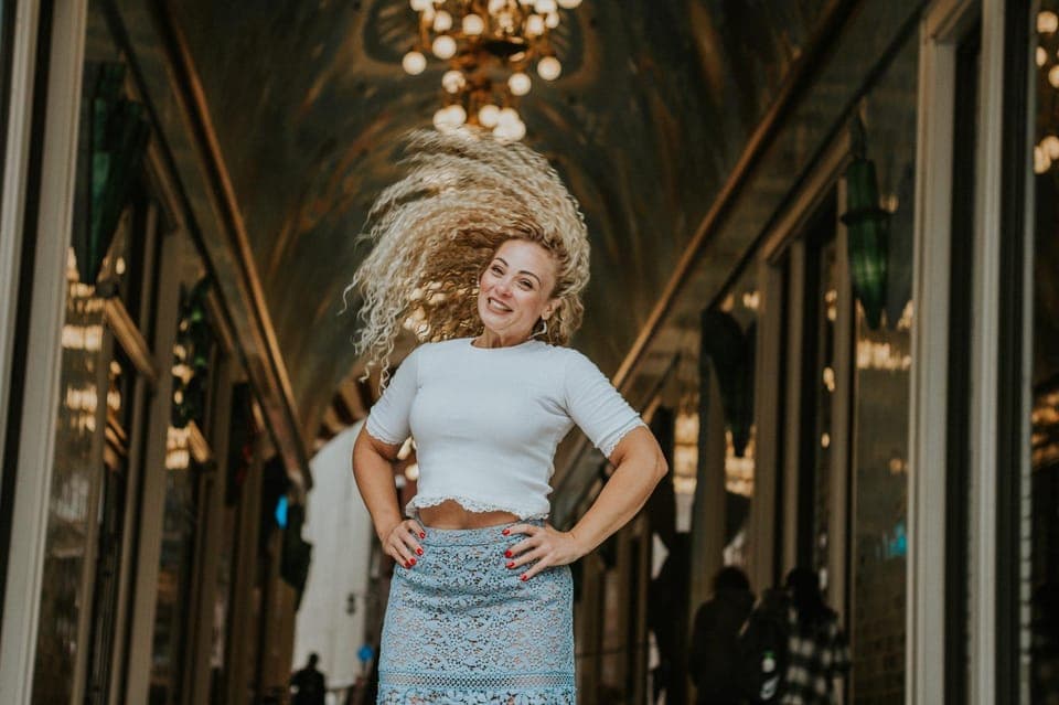 Full private photosession around the city Gallery Image 4