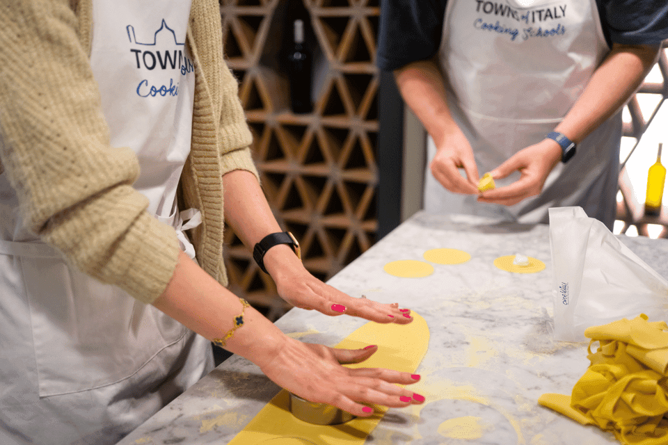Hands-On Pasta and Gelato Class in the City Center Gallery Image 3