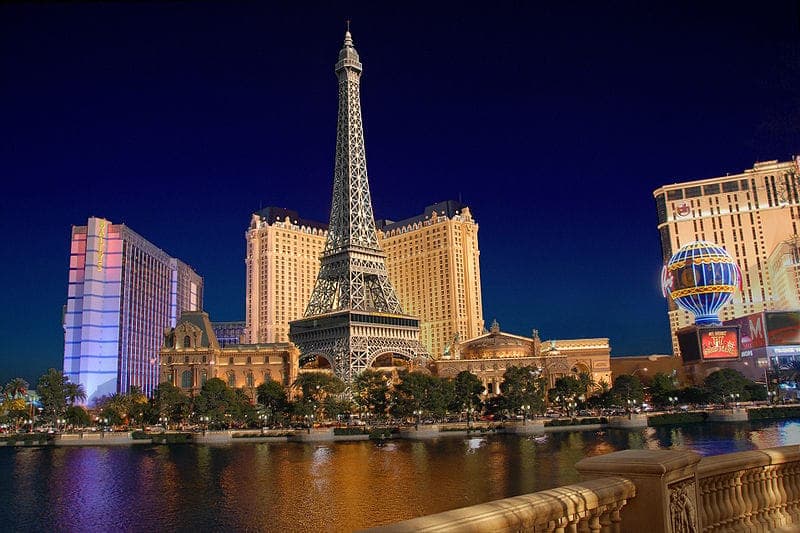 Las Vegas: 90-Day VIP Shop and Dine4Less Card City Hopper Gallery Image 3