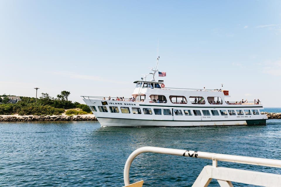 Martha's Vineyard Day Trip with Optional Island Tour Gallery Image 3