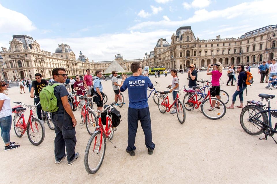 Paris Bike Tour: Eiffel Tower, Place de la Concorde & More Gallery Image 4