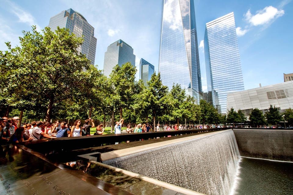 Bus Tour from Manhattan Gallery Image 3