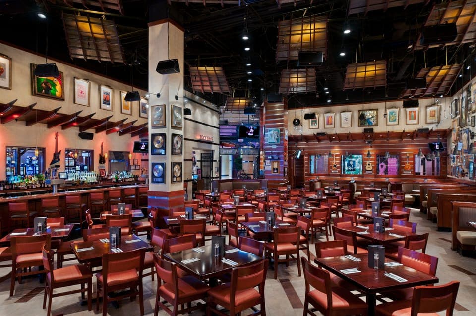 Meal at the Hard Rock Cafe Hollywood Florida Gallery Image 3