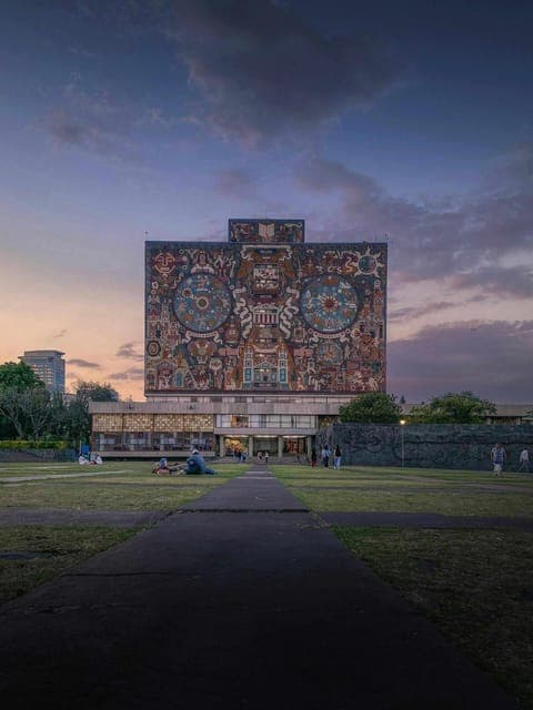 Historic Center, Coyoacan, Chapultepec Bus Tour Gallery Image 3