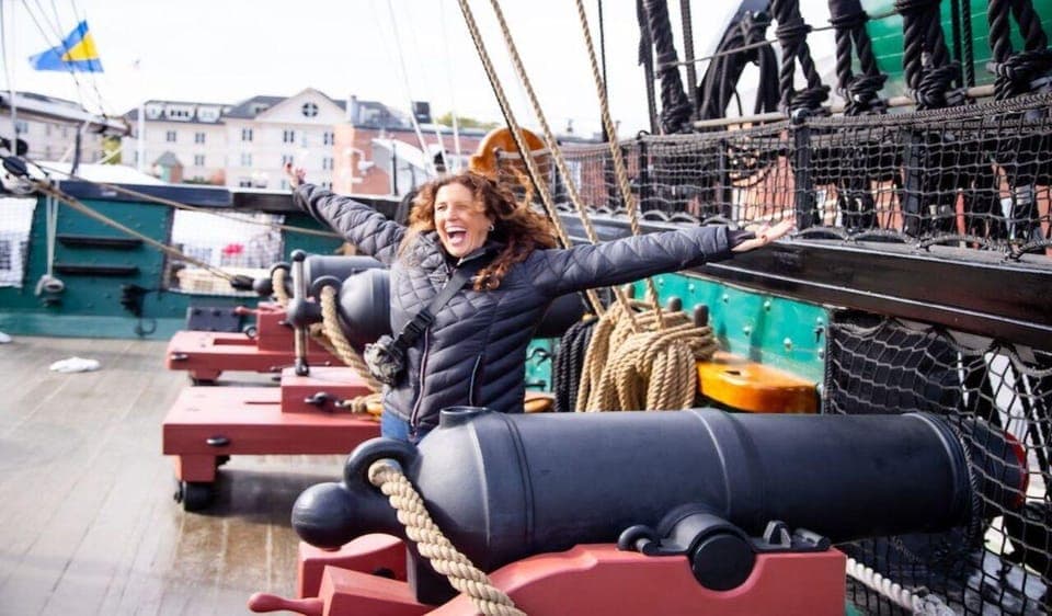 Boston Small Group Walking Tour with Cruise & Constitution Gallery Image 3