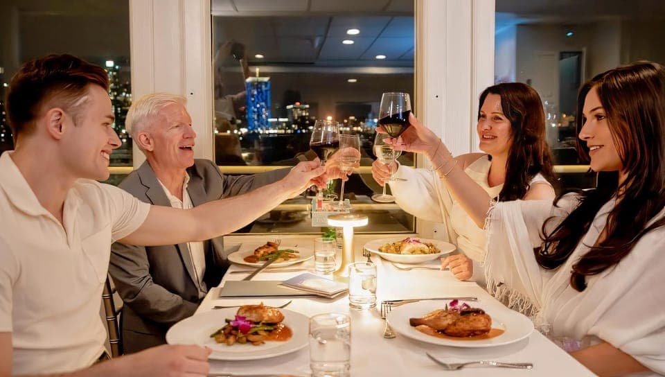 Manhattan Skyline Dining Cruise Gallery Image 3