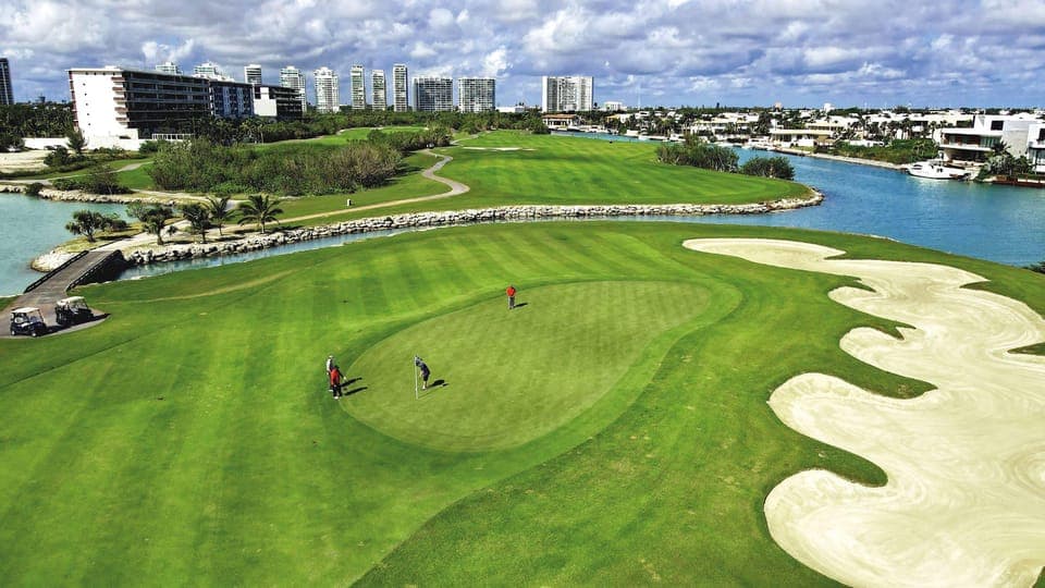 Play Puerto Cancun Golf Course W/Clubs Gallery Image 1