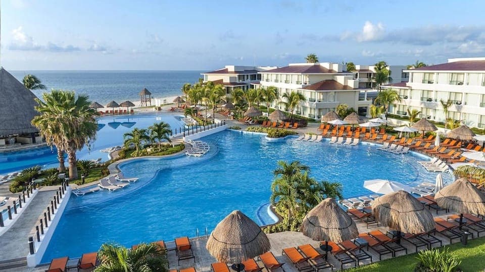 Private Shuttle Moon Palace Nizuc Cancun to CUN Airport - Image 6