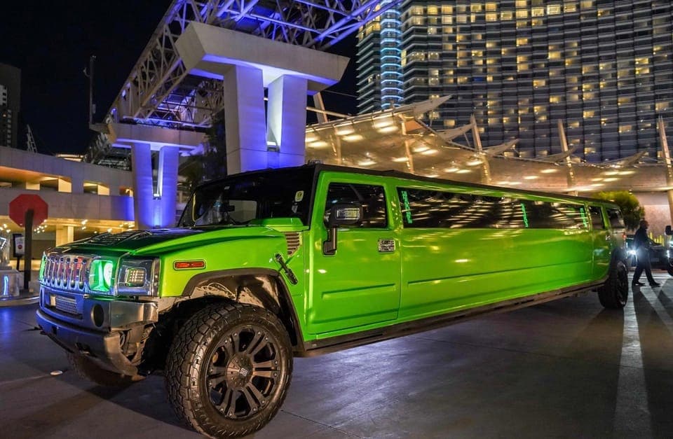 35. Las Vegas Limo Tour with Champagne and Nightclub Entry - Image 35