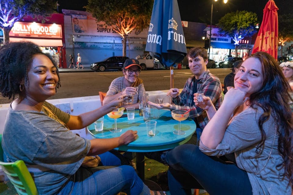 LA Ghosts Boos and Booze Haunted Pub Crawl Gallery Image 1