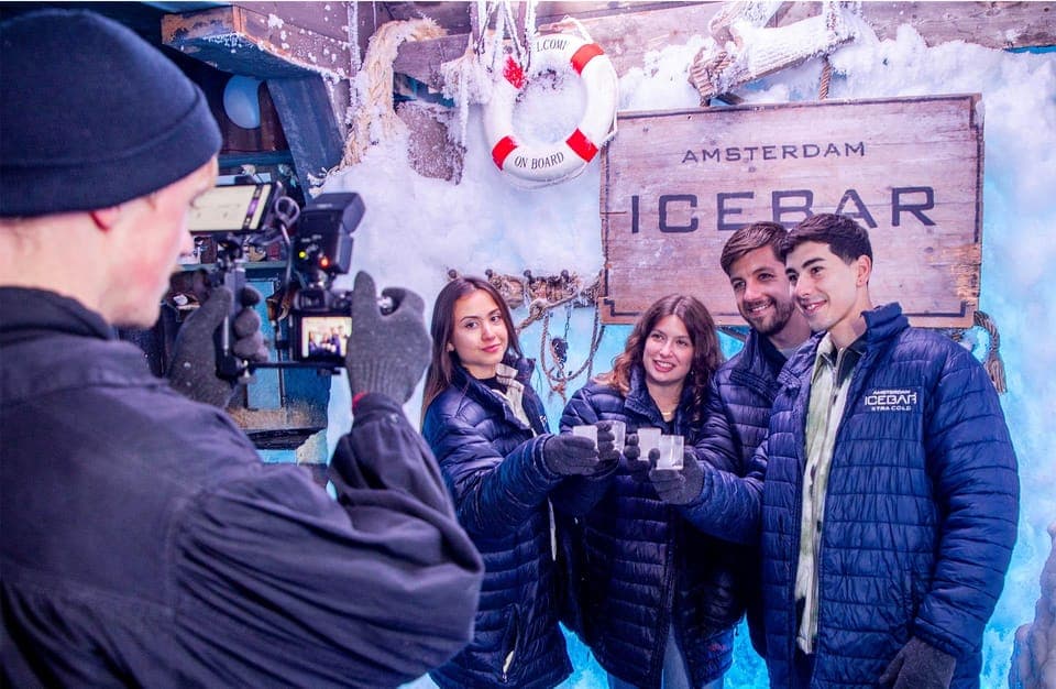 Canal Cruise and Entrance to Xtracold Icebar Gallery Image 4