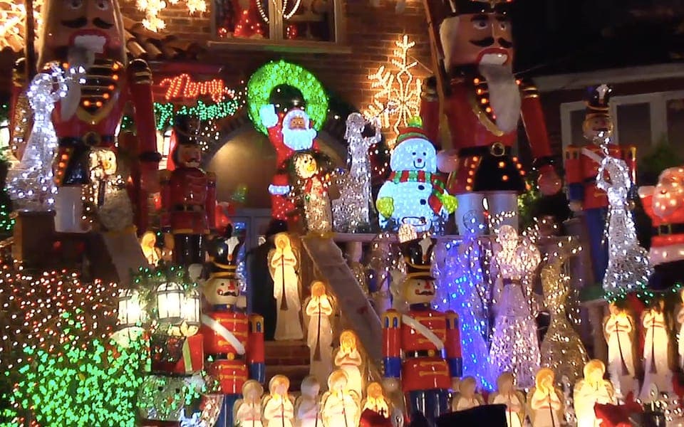 From Manhattan: Dyker Heights Holiday Bus Tour Gallery Image 2