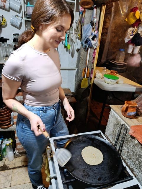 MEXICAN SNACKS CLASS sopes & quesadillas direct to your stay Gallery Image 3