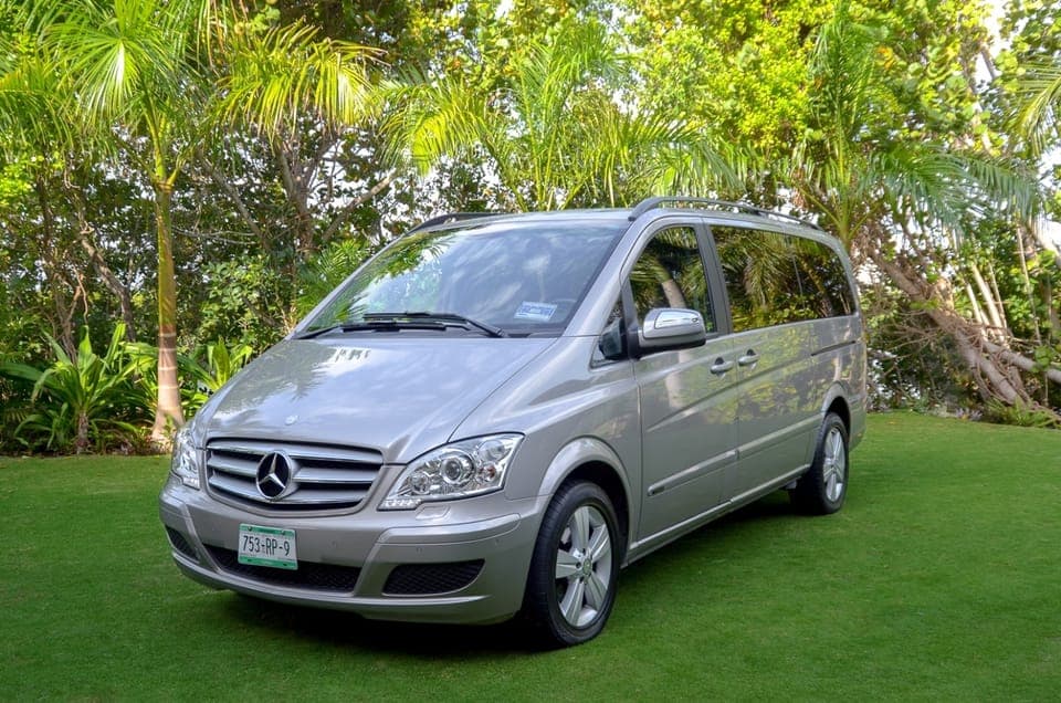 Private Luxury Transfer from Cancun Airport to Chiquila Port Gallery Image 2