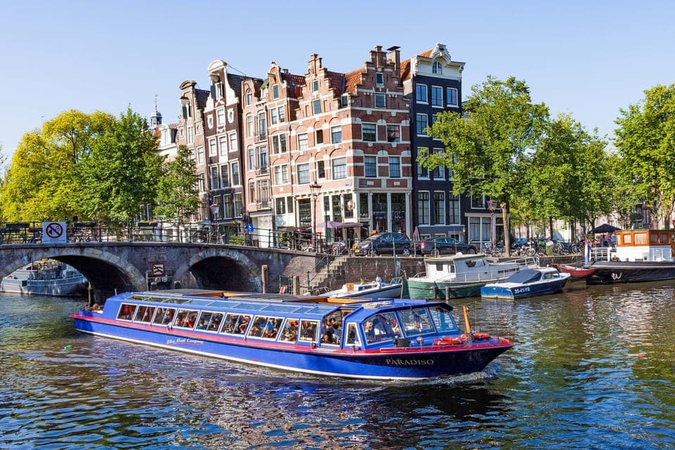 25. Canal Cruise and Jewish Cultural Quarter Tickets - Image 25