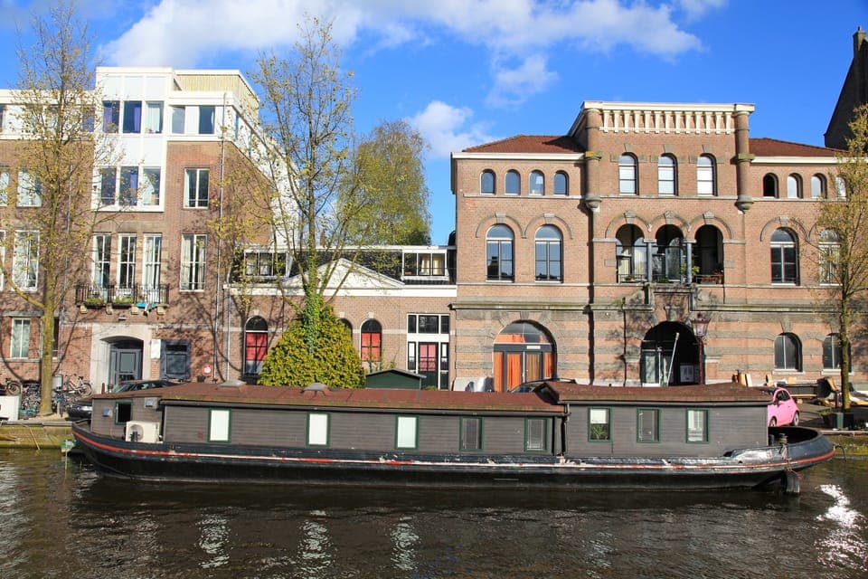 Amsterdam Walking Tour and Canal Cruise Gallery Image 3