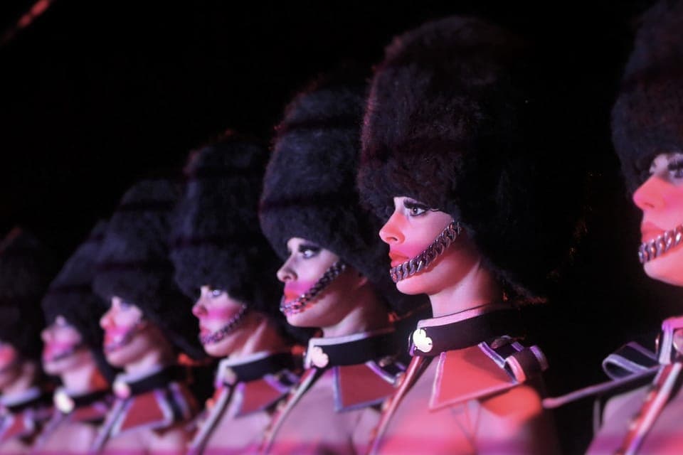 Crazy Horse Cabaret Show Gallery Image 4
