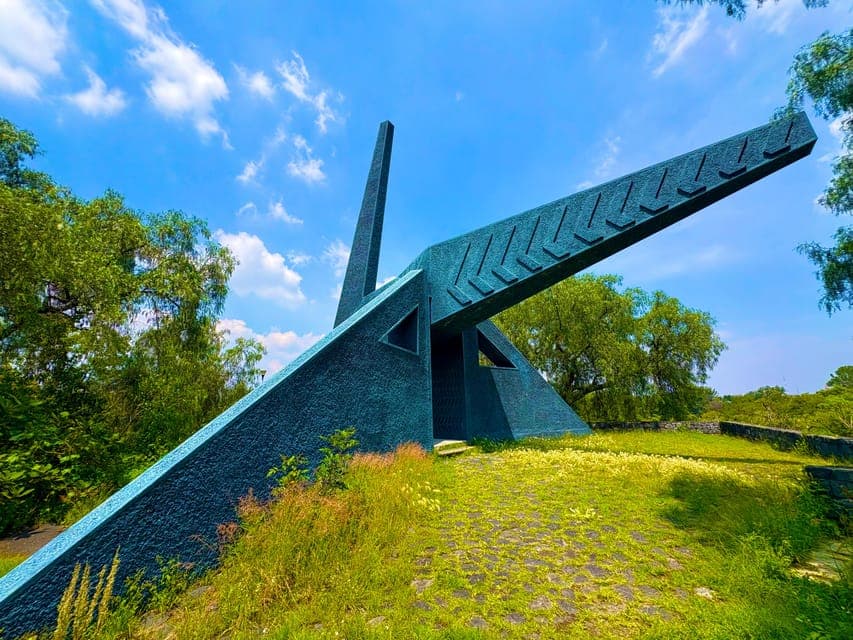 UNAM Campus walking Tour with Guide Gallery Image 2