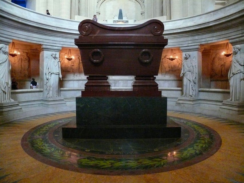 Skip-the-line Invalides & Napoleon Tour - Semi-Private 8ppl Gallery Image 2