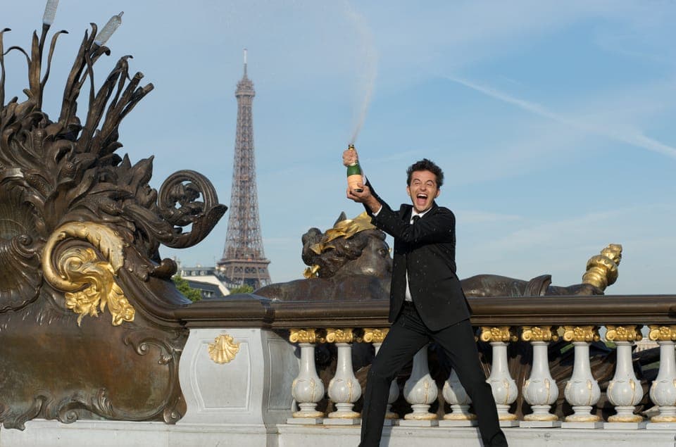 Comedy Show in English - How to Become a Parisian Gallery Image 4